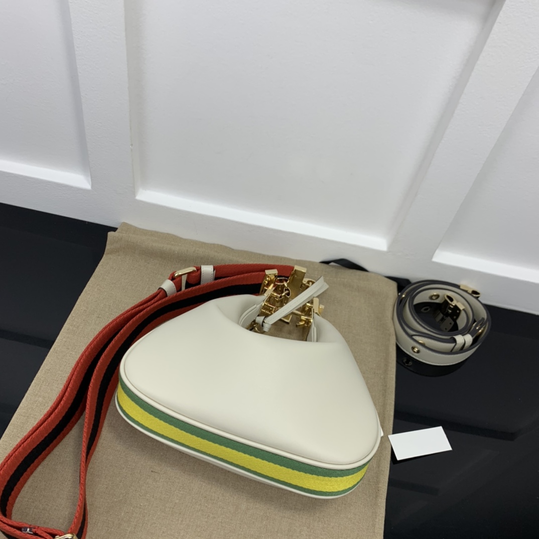 Gucci Hobo Bags